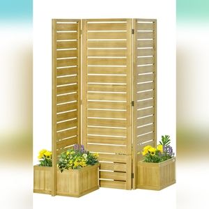 Freestanding Outdoor Privacy Screen